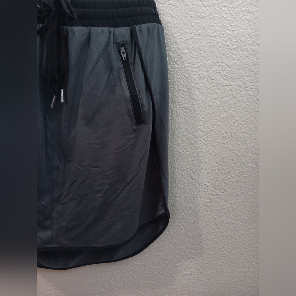 Converse skirt - Picture 3 of 4